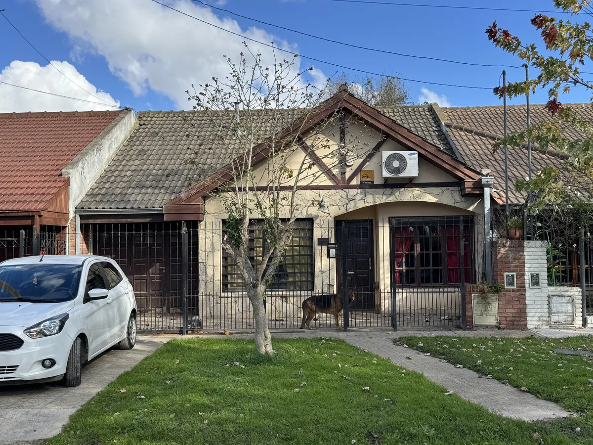 Casa en venta barrio Los Pinares