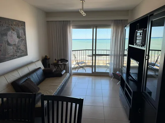 Departamento 2 ambientes frente al mar en alquiler