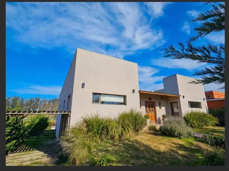 Casa en Barrancas de San Benito Country Club