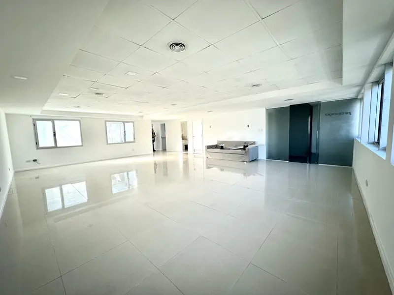 Oficina en Terminal Vieja
