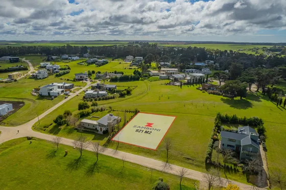 Terreno en Barrancas de San Benito Country Club